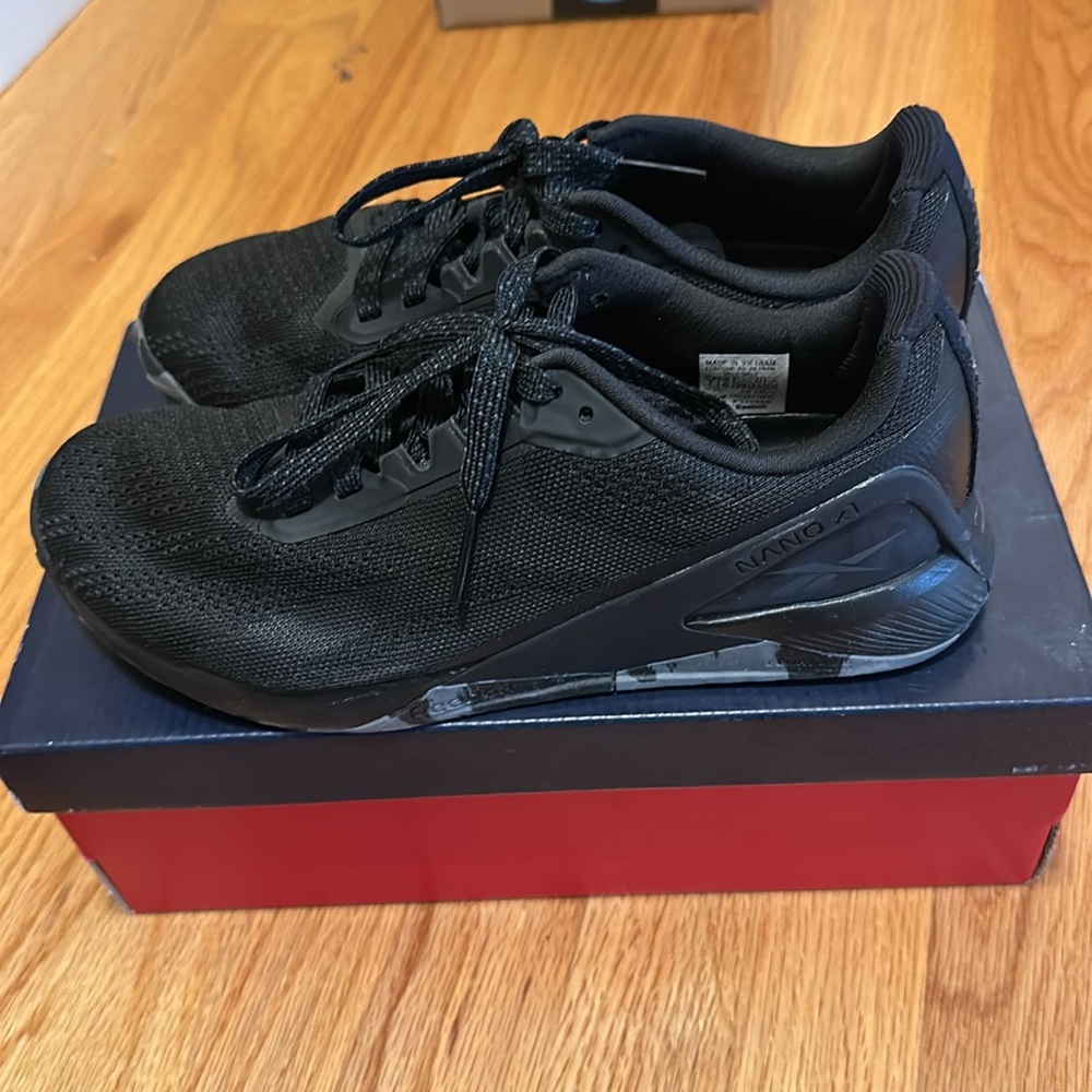 Reebok Nano X1 sneakers